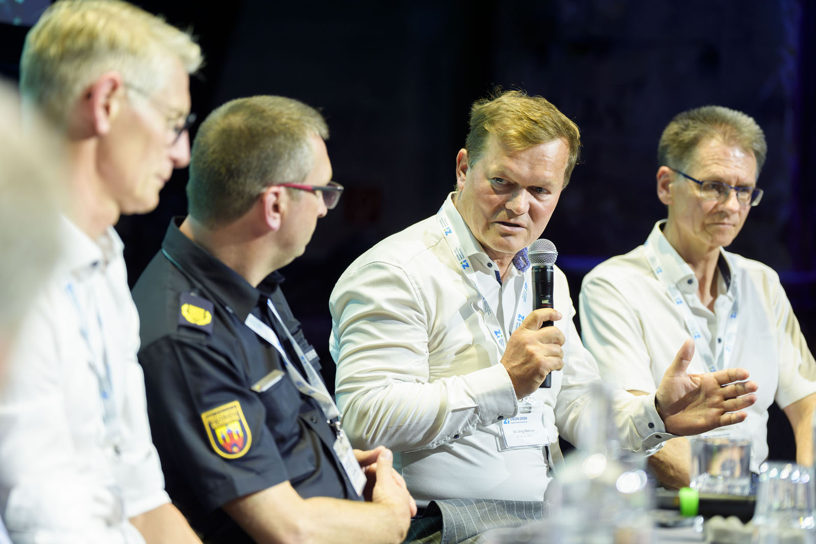 Dr. Jörg Böhme während seines Wortbeitrags in Panel 1.