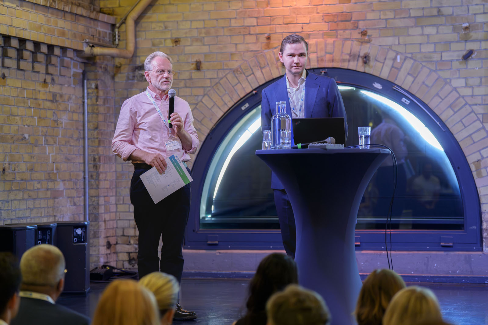 Dr. Dominik von Stillfried moderiert die Session zum Thema Ersteinschätzung.