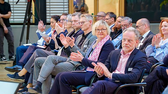 Vorstandsvorsitzende des Zi und der KVen in der ersten Reihe des Publikums.
